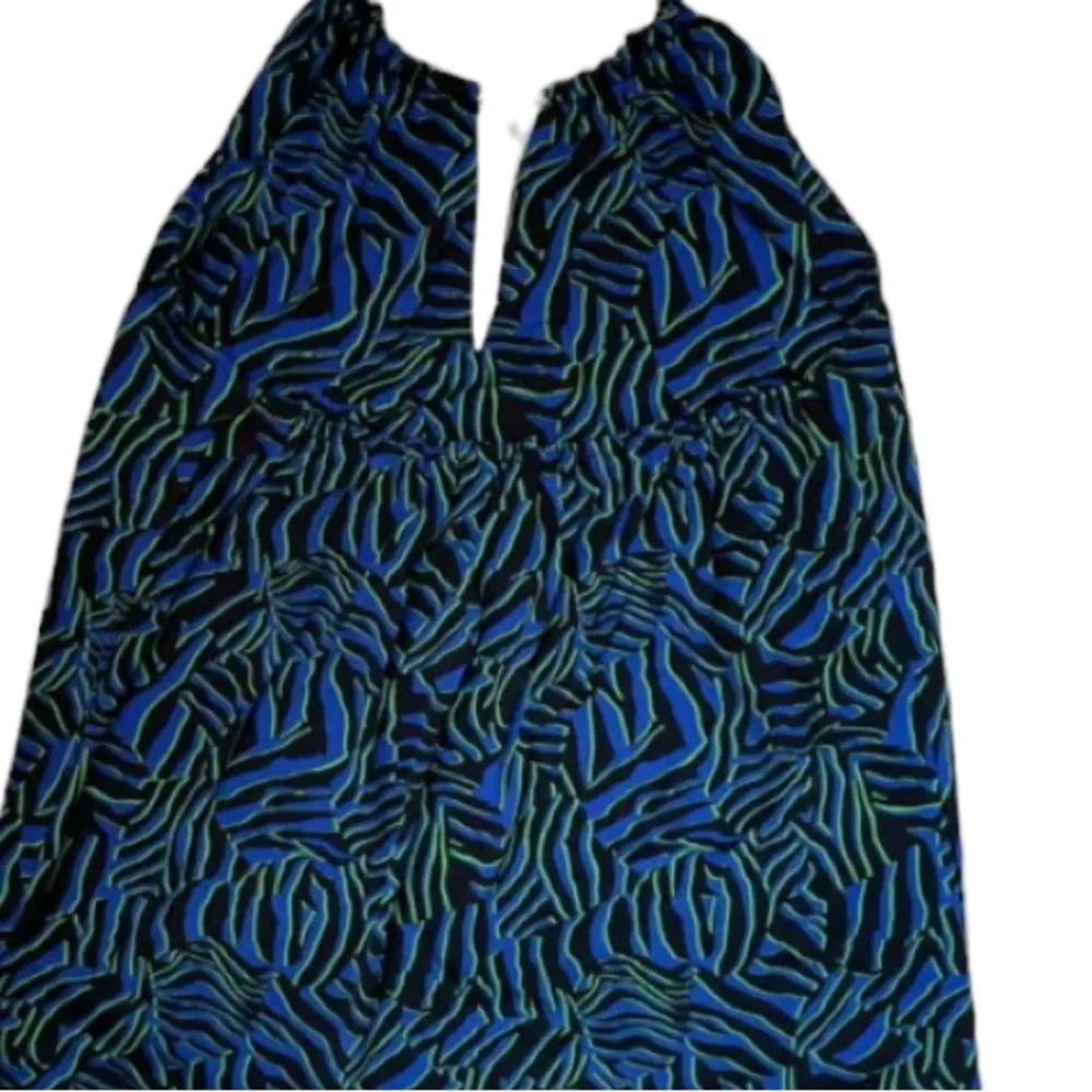 Micheal Kors  size medium blue animal print chain print halter top stretch NWT